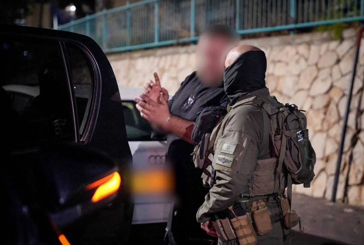 الشاباك يعتقل إسرائيليًا من عسقلان بشبهة العمل لصالح إيران